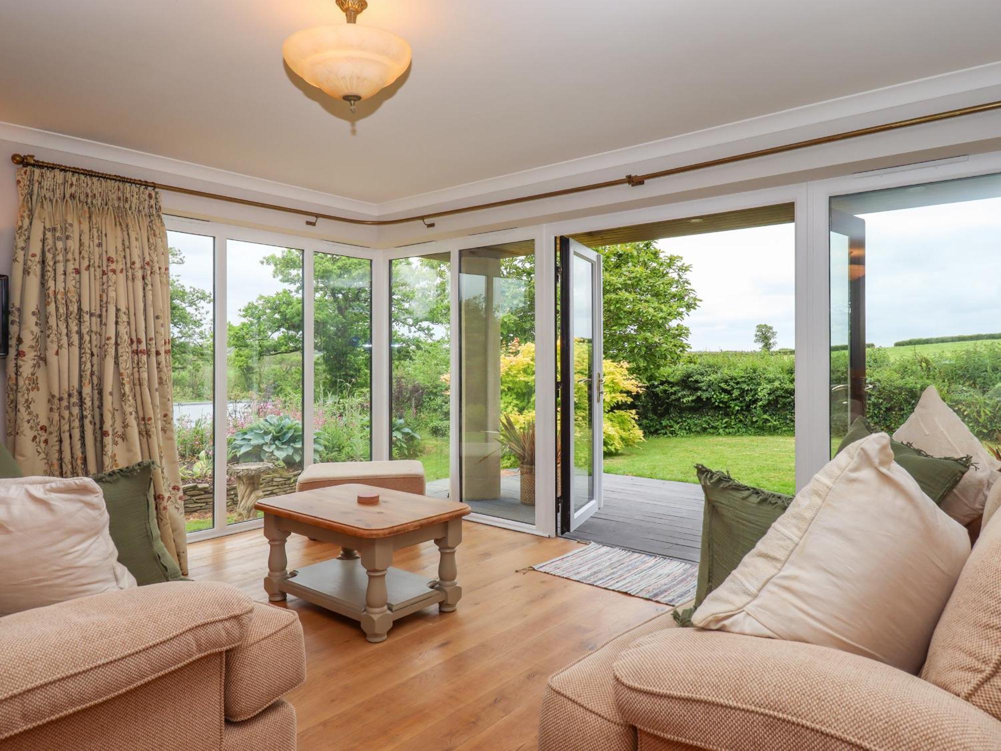 Hole Park Villa Holsworthy Exterior photo
